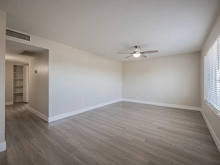 5849 S College Ave — Photo 4