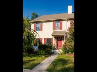 511 Pickering Station Dr, Chester Springs, PA 19425