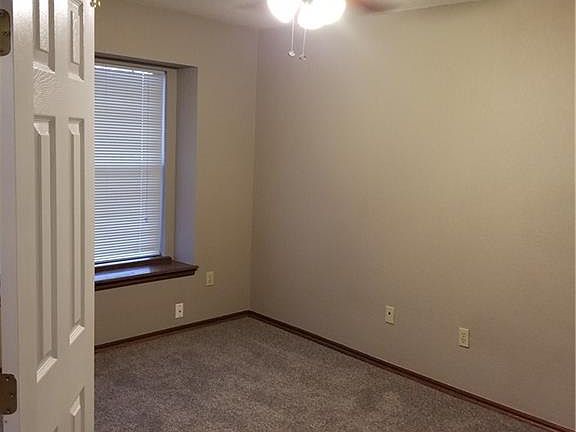 3rd image of 608 Golden Eagle Dr