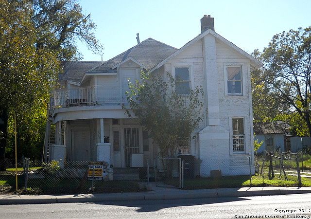 1st image of 1530/4 E HOUSTON ST