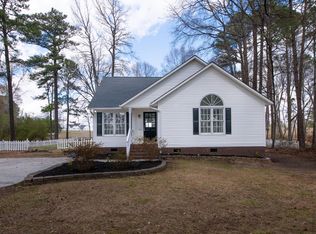 91 Violet Ln, Coats, NC 27521