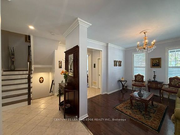 4th image of 27 Rocking Horse St