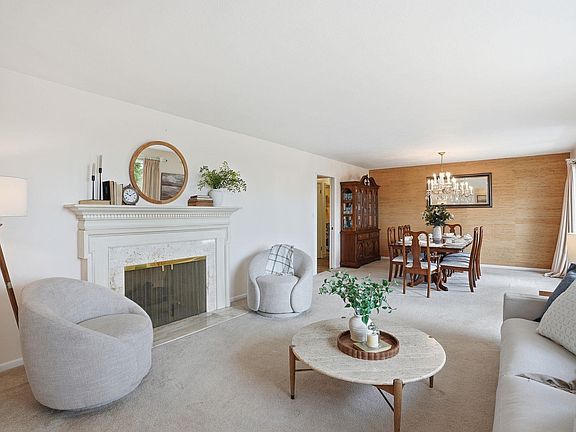 2nd image of 5419 S Dearborn Rd