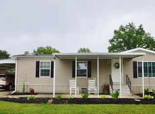 3 Cherry Ln #3, Olmsted Falls, OH 44138