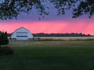 1464 S Mackinaw Rd, Kawkawlin, MI 48631