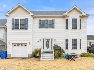 30 S Surf Rd, Lavallette, NJ 08735