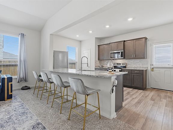 5th image of 1934 Wooley Way