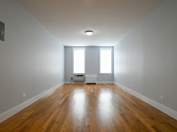5th image of 2101 Cedar Ave APT 4F
