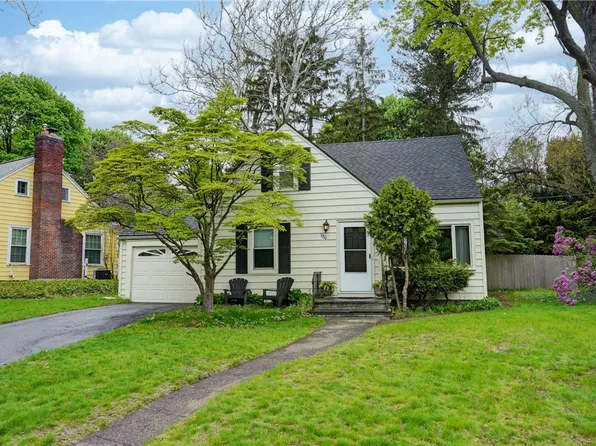 380 Hillside Ave, Rochester, NY 14610