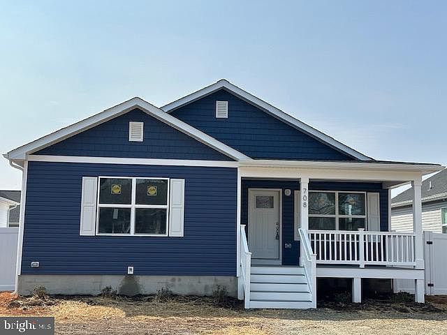 2nd image of 708 Jackson St