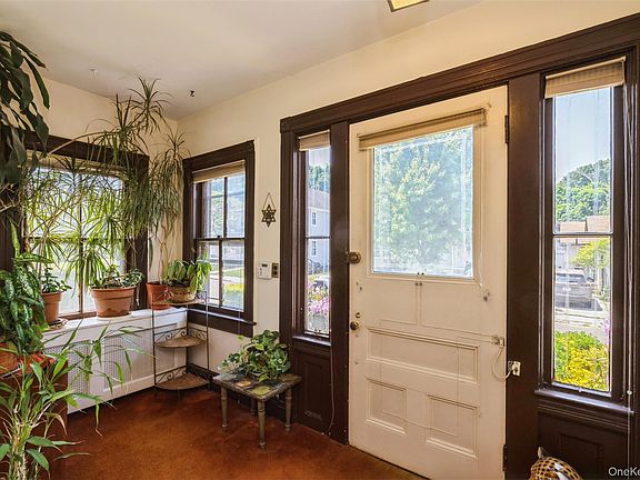 4th image of 17 Crampton Avenue