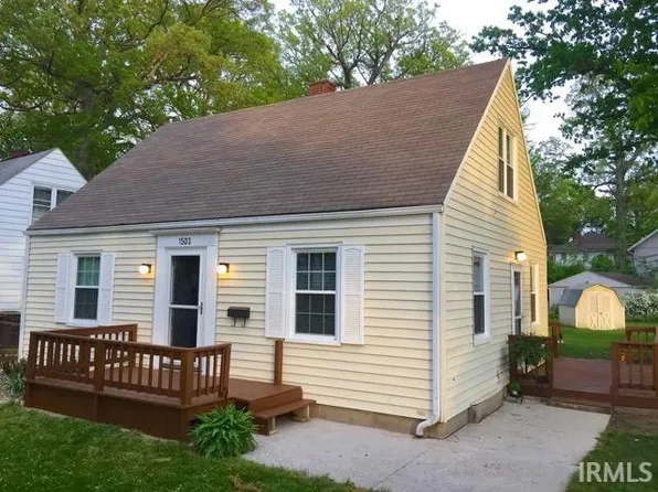 1503 Waldron Cir, Fort Wayne, IN 46807