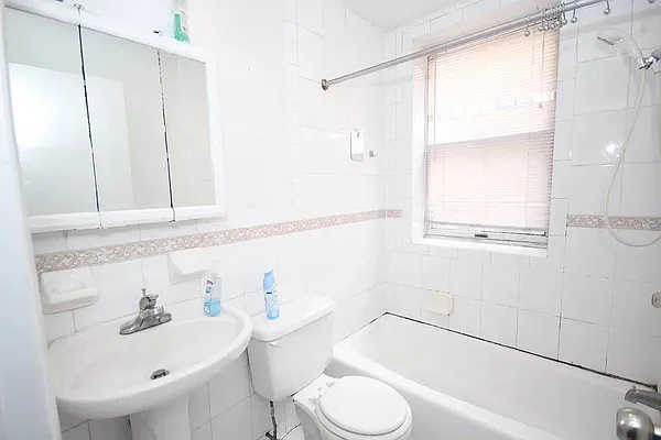 Rented by Metropolitan Property Group | media 16