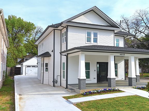 GORGEOUS CRAFTSMAN HOME