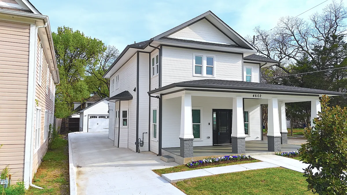 GORGEOUS CRAFTSMAN HOME - 4602 Sycamore St