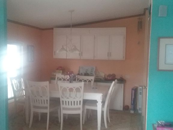 3rd image of 2742 N Island Dr