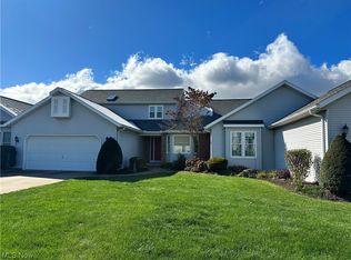 1323 S Azalea Blvd, Barberton, OH 44203