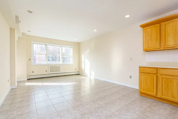 Rented by Daniel Gale Sotheby's International Realty | media 2