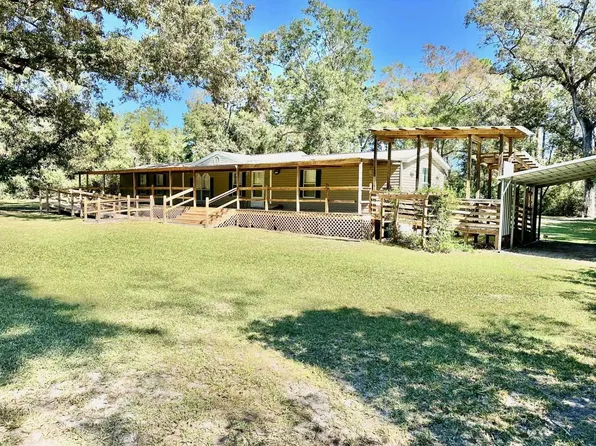 51 Autumn Woods Way, Crawfordville, FL 32327