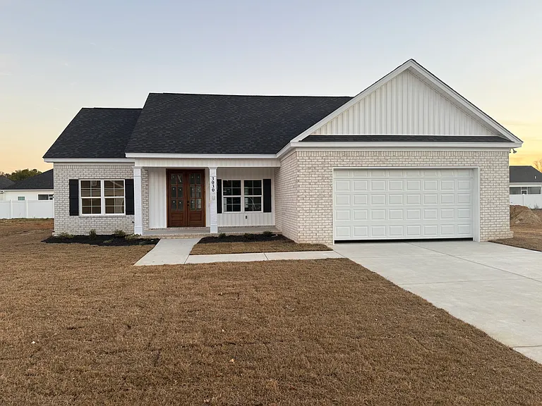 3030 Fincher Dr — Photo 1