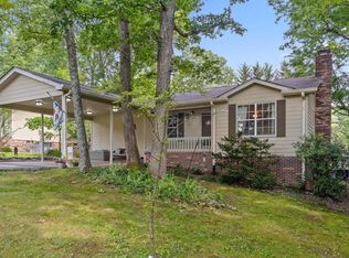 1018 Ridgeway Ave, Signal Mountain, TN 37377