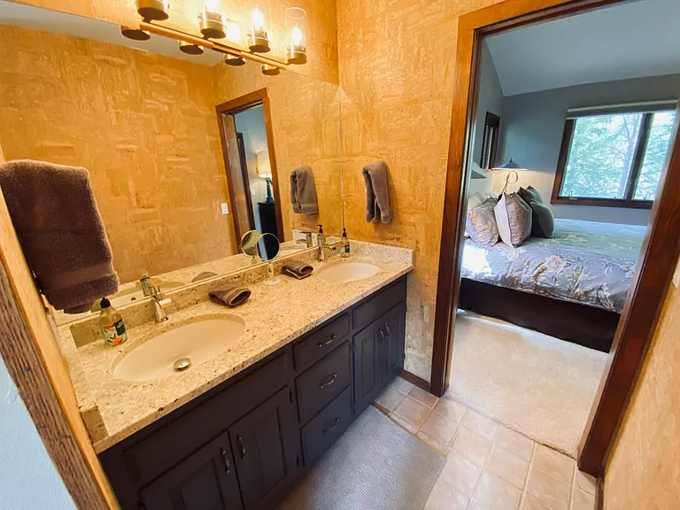 4150 Columbine Dr — Photo 21