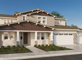 18337 Park Mountain Dr, Riverside, CA 92508