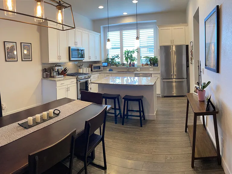 2342 Marigold Pl — Photo 3
