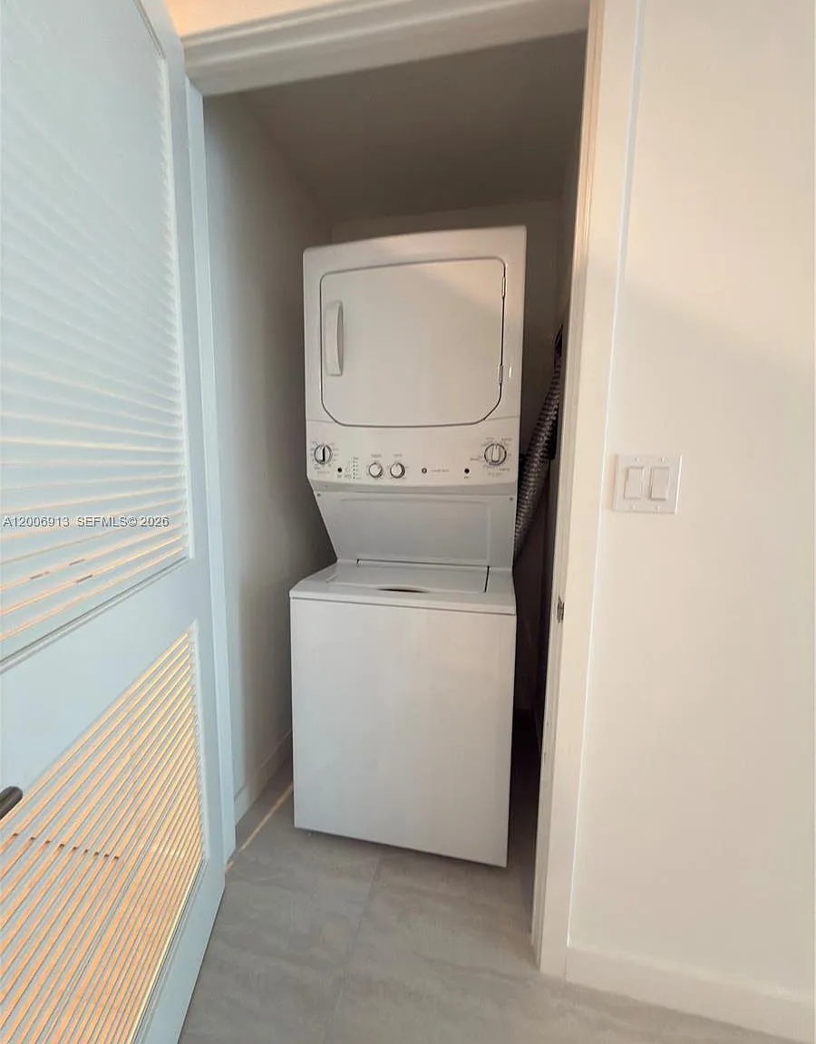 Viceroy Residences — Photo 4