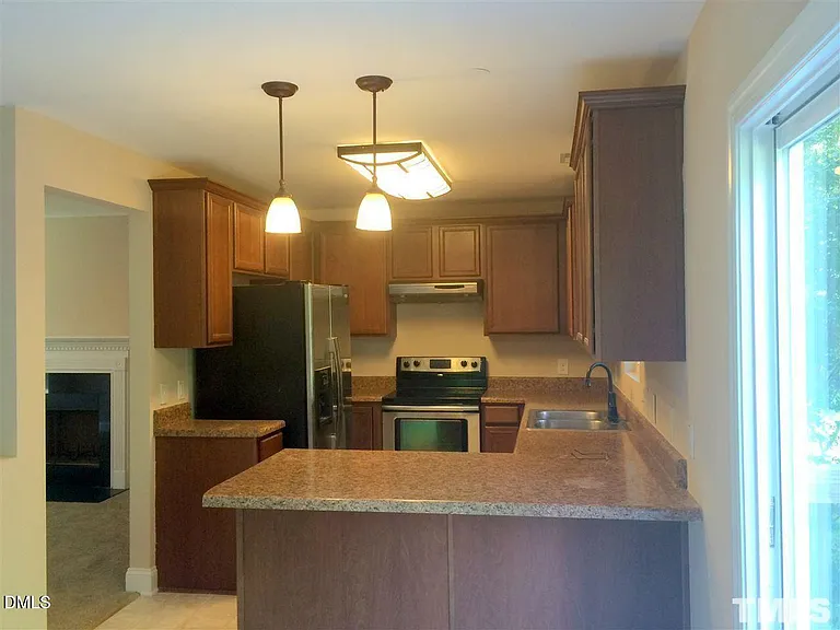 725 Perry Howard Rd — Photo 4