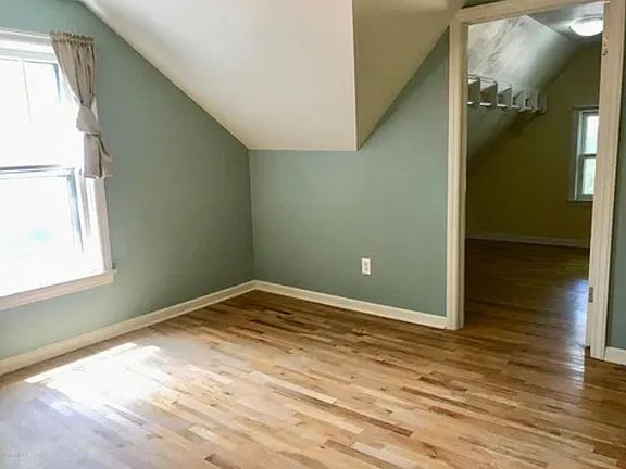 4th image of 2021 Meadow Ln