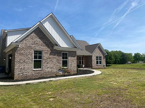 3rd image of 378 Holly Grove Rd