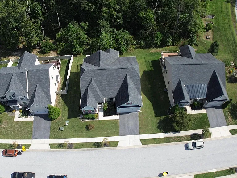 7570 Arundel Woods Dr — Photo 59