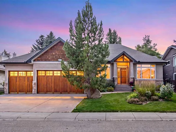 63 NE Patterson Dr SW, Calgary, AB T3H 2C1