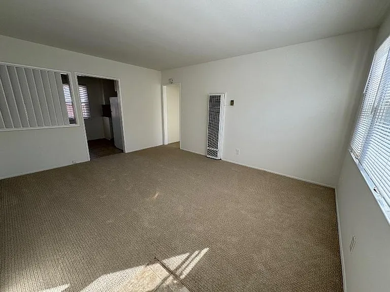 612 Hermosa Ave #A — Photo 3