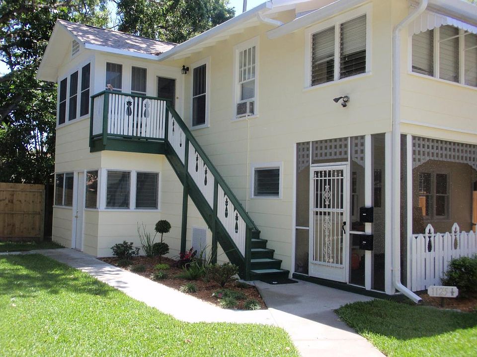 1928 Cottage, bottom floor unit