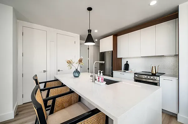 Rented by EXR | media 4