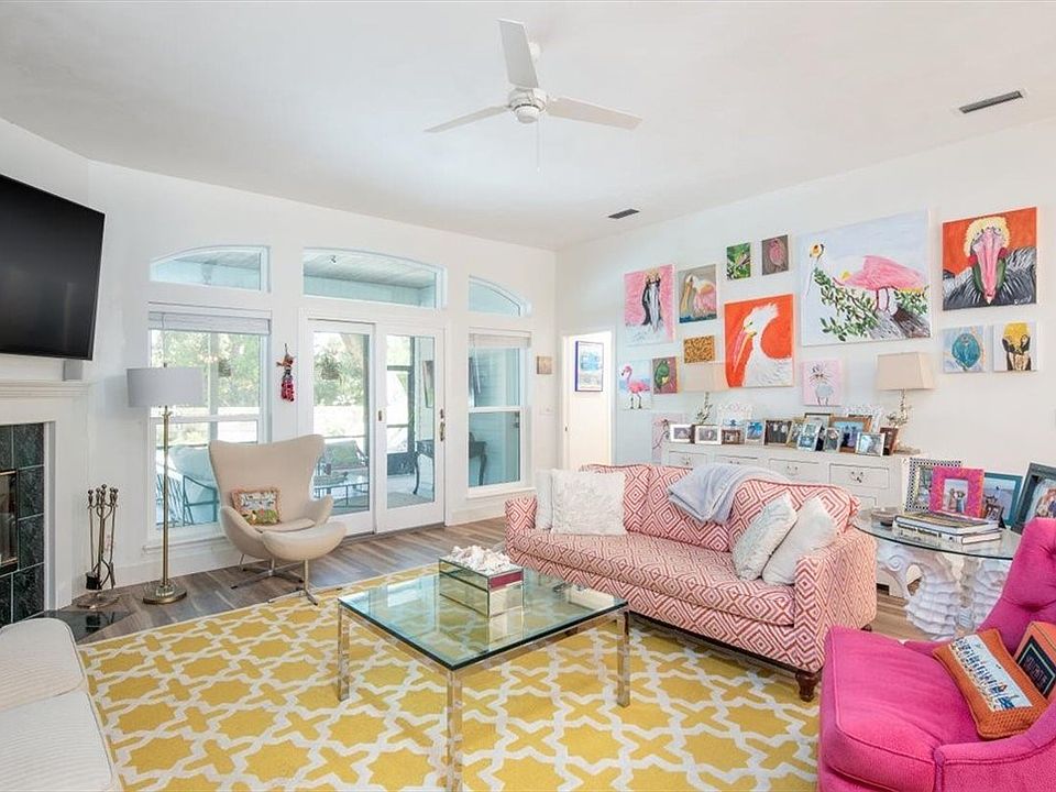 1st image of 2805 Laguna Dr