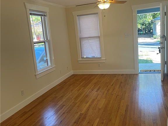 5th image of 4006 Avenue A #B
