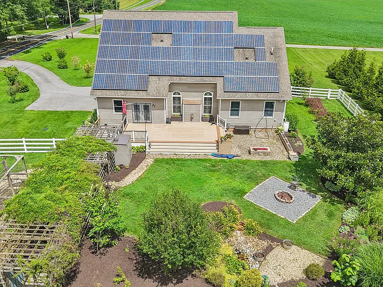1097 Underwood Rd — Photo 70
