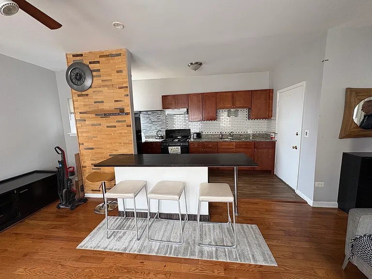 841 W Sunnyside Ave #302 — Photo 4