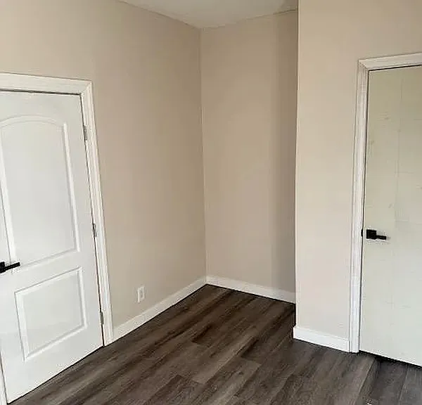 1144 Blake Ave #1R — Photo 21