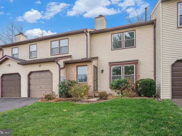 2580 Allison Dr, Pottstown, PA 19464