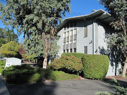 1st image of 2101 Donald Dr APT 6