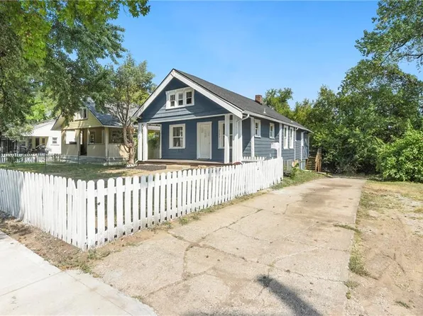 5133 Agnes Ave, Kansas City, MO 64130