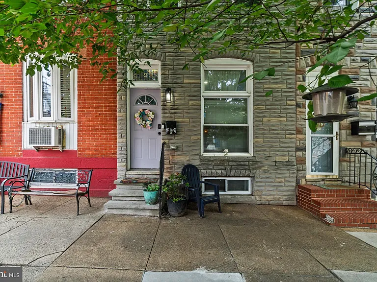 4 N East Ave — Photo 1