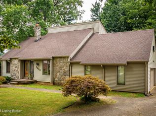 7602 Northern Spy Ct, Louisville, KY 40228