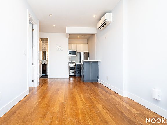 3rd image of 11A Spencer Pl APT 7