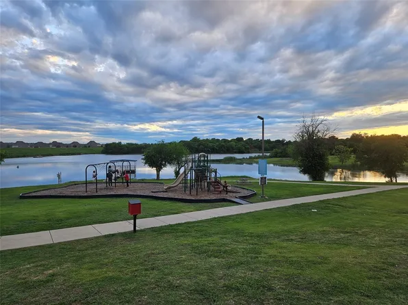 5208 Hidden Knolls Dr, McKinney, TX 75071
