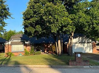 225 Wimbledon Rd, Midwest City, OK 73130